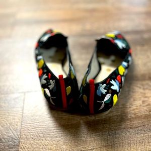 Gorgeous Boden Embroidered Flats